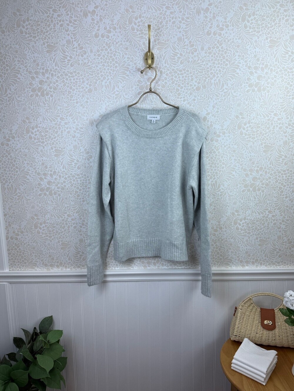 Evereve Light Gray Metallic Puff Shoulder Crewneck Sweater - Size - Medium